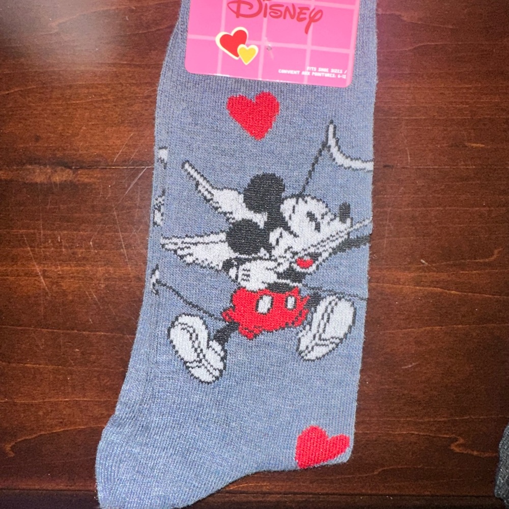 Disney Valentine Mickey Mouse as Cupid Gray Crew Socks Women's Size 6-12